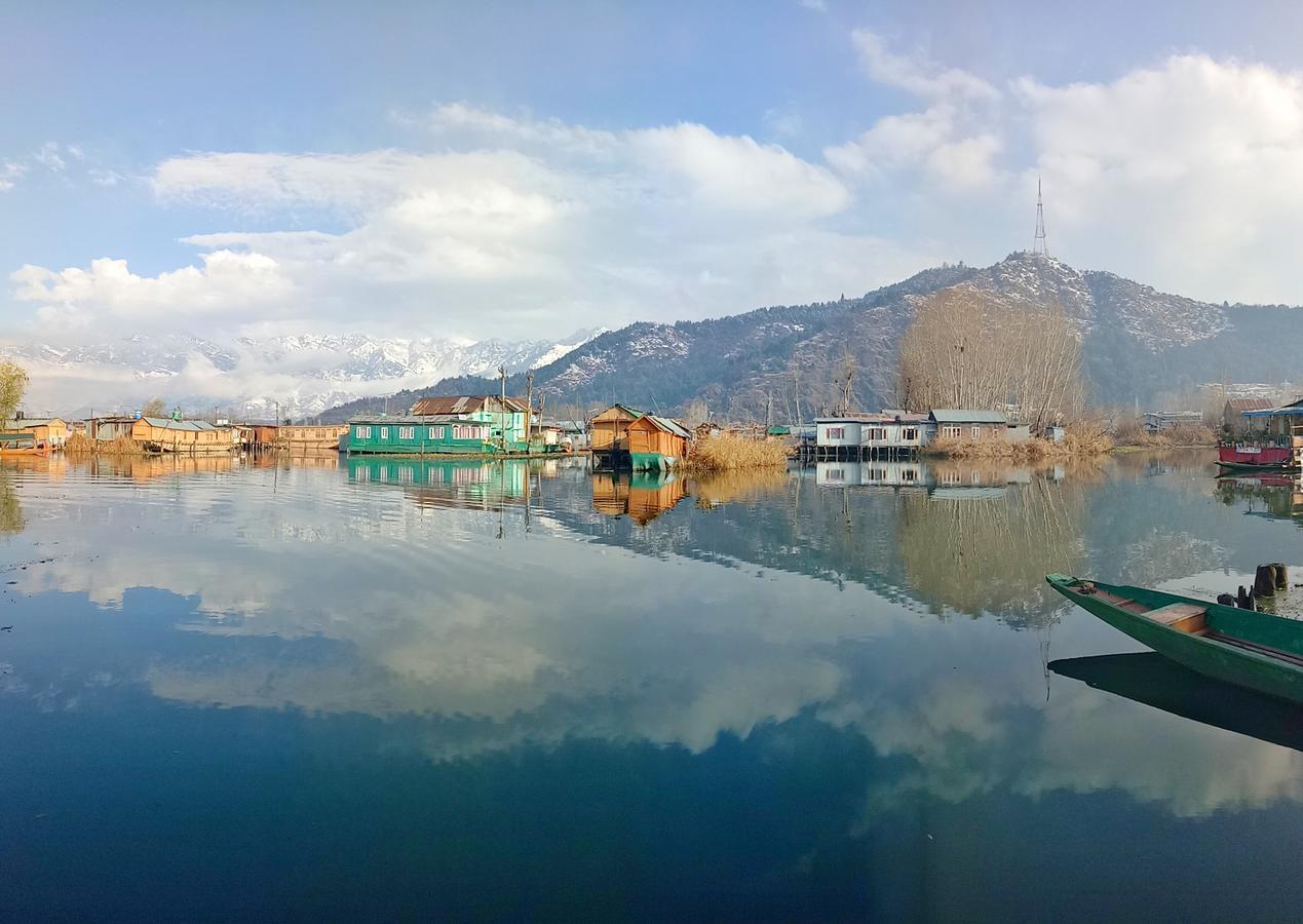 Hotel New Bul Bul Group Of Houseboats Srinagar Durgjan Exterior foto